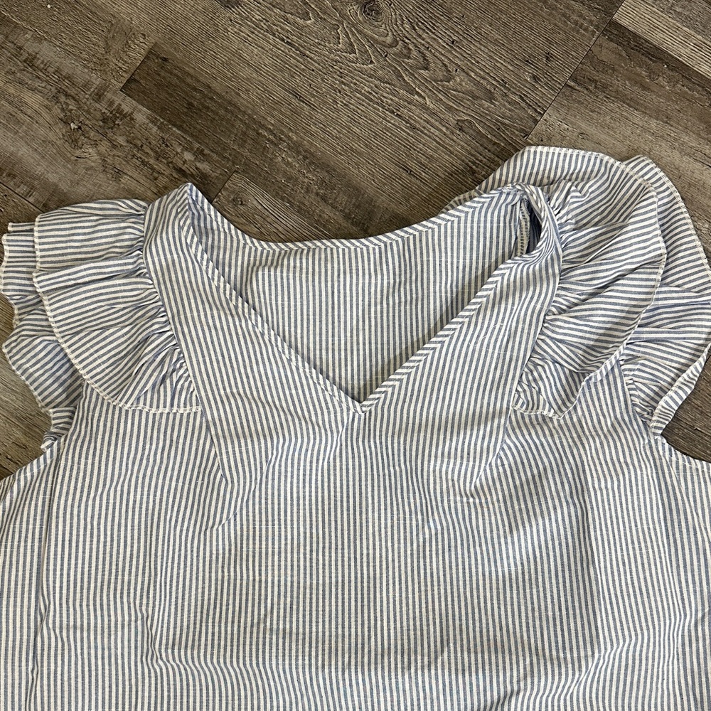 Striped Ruffle Sleeve Top - Picture 2 of 3